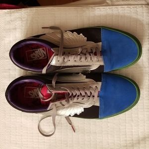 EUC Van's Captain America size 12